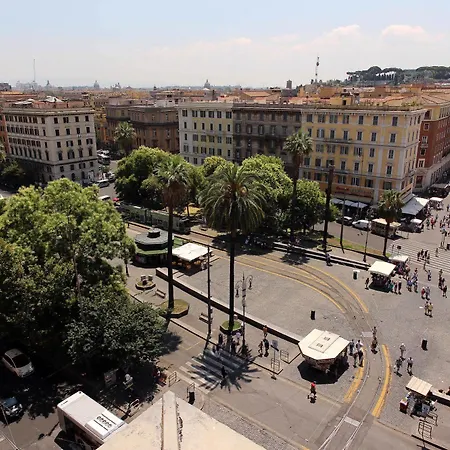 Suite Rome 3* Rome